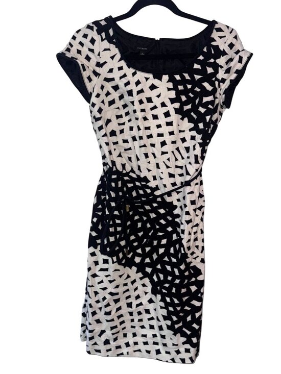 Talbots Dresses & Skirts - Talbots Black & White Geometric Print Cap Sleeve Dress Size 4 Cotton Blend